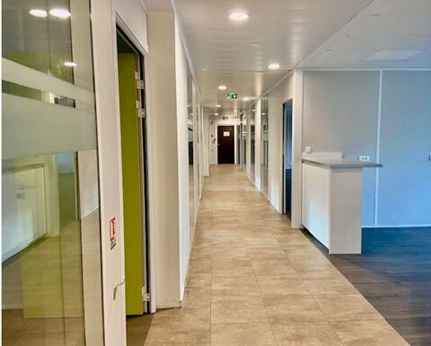Bureaux en espace ouvert avec climatisation et parking 10972 92130 Issy les moulineaux