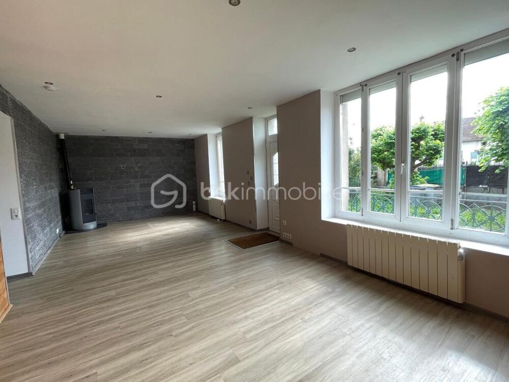 Vente Maison Maison en pierre de 140m² sur terrain de 1800 m² divisible et constructible Nemours
