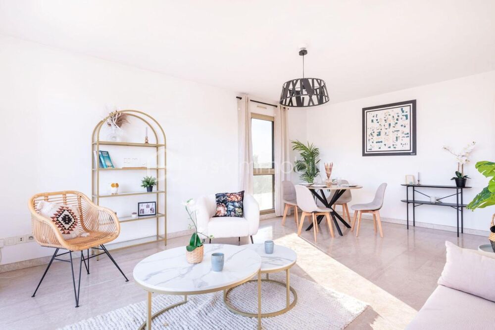 Vente Appartement T4 LUMINEUX AVEC 2 BALCONS, GARAGE , PLACE DE PARKING ET CAVE Lyon 3