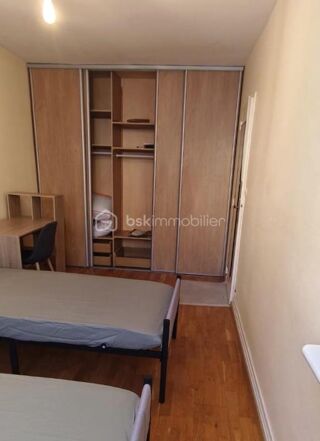  Appartement à louer 5 pièces 67 m²