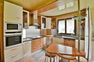  Maison � vendre 8 pi�ces 180 m�