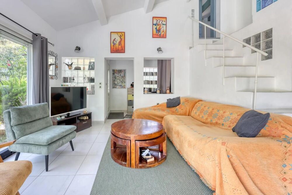 � vendre  Maison Saint-Cyr-sur-Mer (83270)