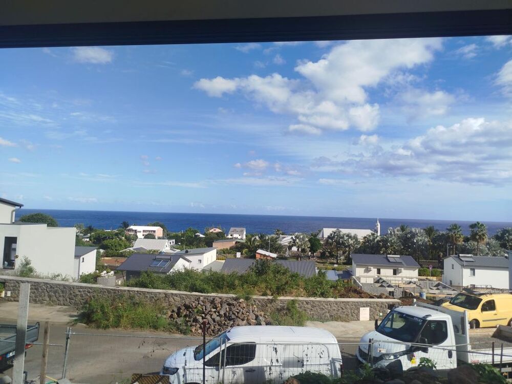 Location Villa Grand Bois - Villa neuve de type F6/7 défiscalisée de 196.94m²(SH) sur 3 niveaux avec piscine Saint pierre