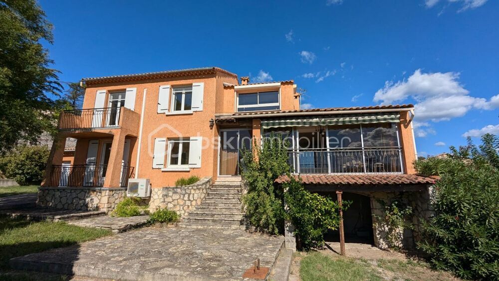 Villa spacieuse au coeur d'Alès dans les hauteurs nous offrant une vue panoramique