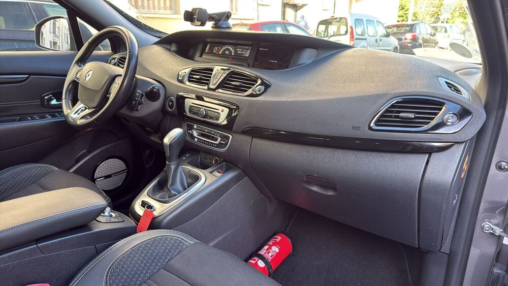 Sc&eacute;nic 1.5 dCi 110 EDC6 Bose 2014 occasion 69008 Lyon