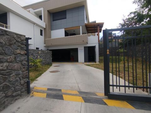  Appartement � louer 4 pi�ces 94 m�