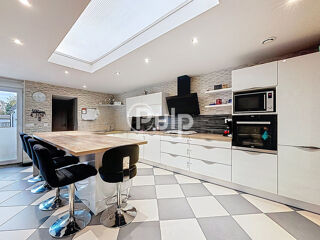  Maison  vendre 7 pices 200 m