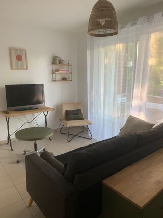  Appartement à louer 2 pièces 44 m²