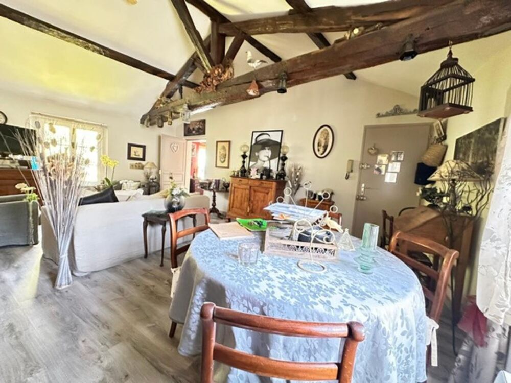 ? SUPERBE APPARTEMENT DE CHARME  EMPLACEMENT EXCEPTIONNEL À ANGOULÊME ! ?