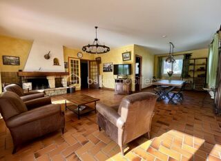  Maison � vendre 8 pi�ces 175 m�