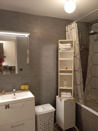  Immeuble � vendre 15 + pi�ces 220 m�