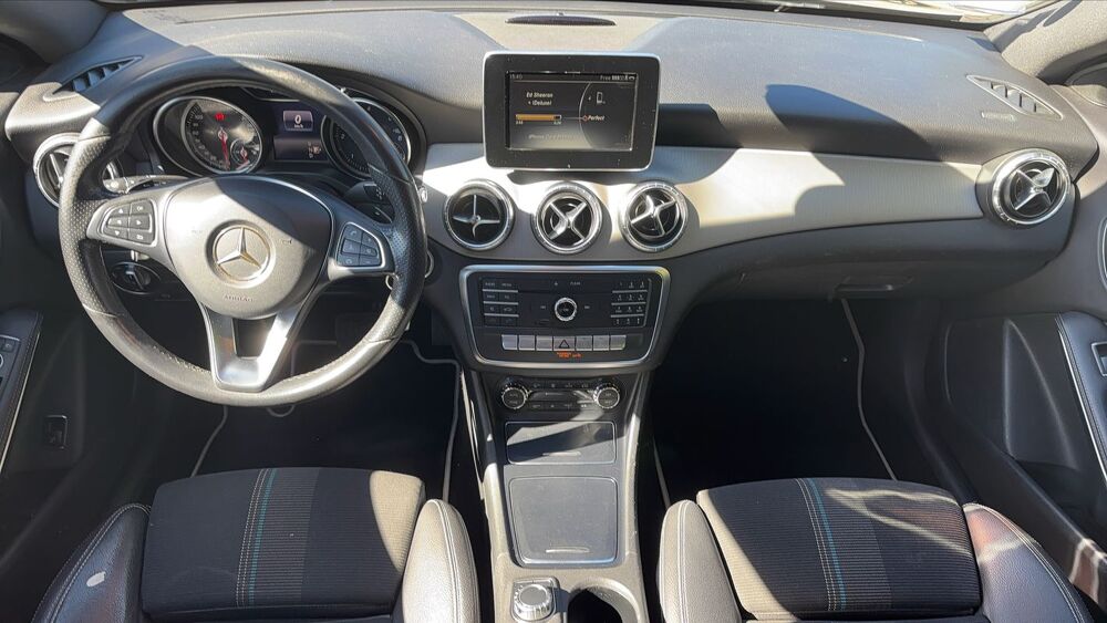 Classe CLA Classe 220 CDI 177 7G-Tronic Sensation - Automatique 2016 occasion 69800 Saint Priest