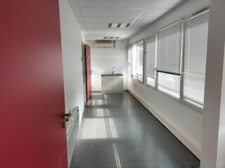   JASSANS RIOTTIER - bureaux du 8.40m² au 21m² à louer - Nous consulter Jassans riottier