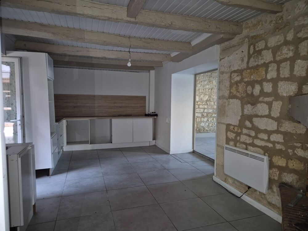 Vente Maison Ensemble immobilier, 2 maisons, un grand hangar, un garage, gros oeuvre en bon état Angouleme