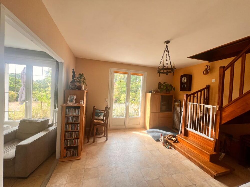 EXCLUSIVITÉ  Maison familiale de 145 m² sur 5 000 m² de parcelle arborée-BONNAC-LA-CÔTE - Haute-Vienne (87)