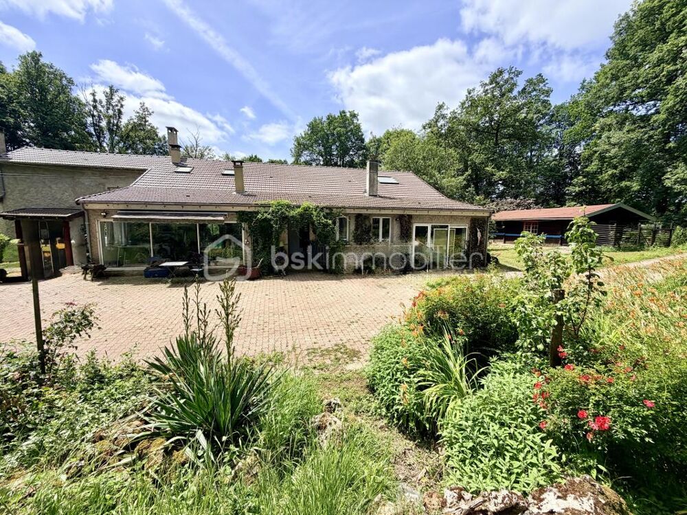 DOMAINE DE MAGNY LES HAMEAUX - Terrain 1,6 HECTARES