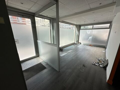 MURS Local/bureau &agrave; vendre LYON 4EME ARRONDISSEMENT (69), local en angle de 70m2 environ, id&eacute;al professions lib&eacute;rales 316000 69004 Lyon 4eme arrondissement