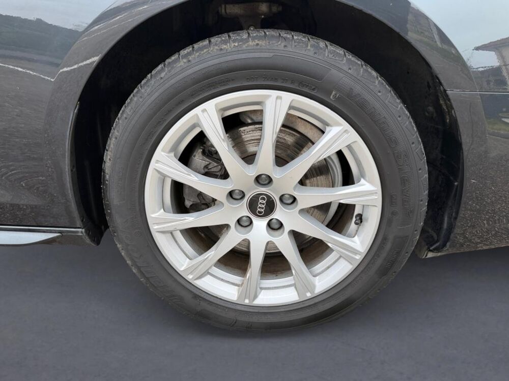 A4 V (3) 30 TDI 136 7CV BUSINESS LINE S tronic 2022 occasion 55800 Contrisson