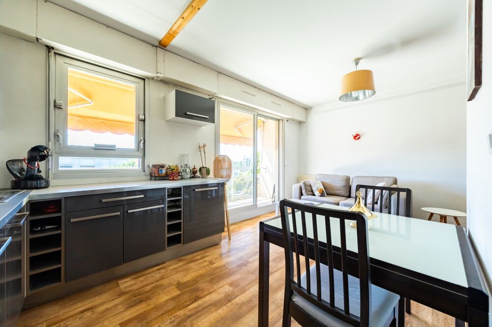 Vente Appartement T1 bis meublé, dernier étage avec balcon et vue sur parc – Bordeaux Tivoli Bordeaux
