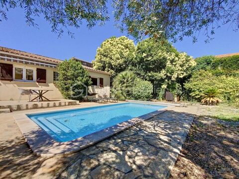   ** VILLA PLAIN-PIED - 2 CHAMBRES - PISCINE - DEPENDANCE ** Villa - 3 pice(s) - 93 m