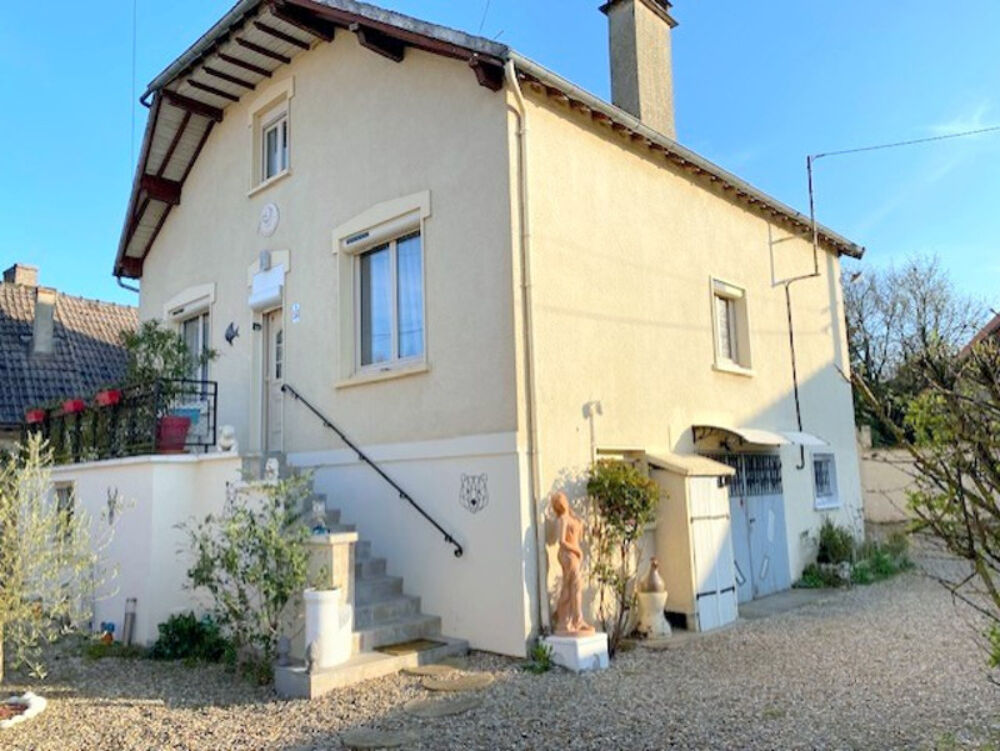 Maison 6 pièces 112 m² · à Les Vallees de la Vanne · 112 m² · 159 000 €