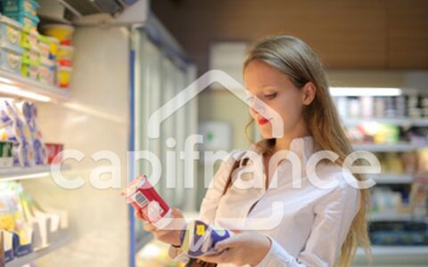   Local/bureau 60m2 au total à vendre CLISSON (44), local commercial 20m2 + appartement 40m2 
