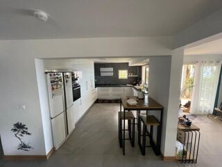  Maison � vendre 6 pi�ces 220 m�