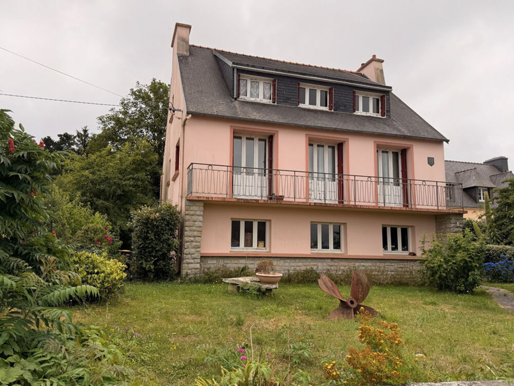 Coup de coeur à Telgruc-sur-Mer : Une demeure d'exception en pierre aux volumes généreux