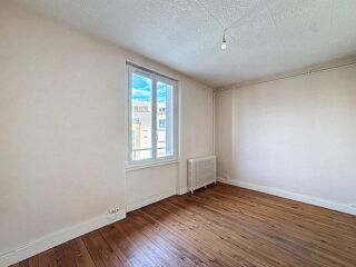  Appartement à louer 3 pièces 50 m²