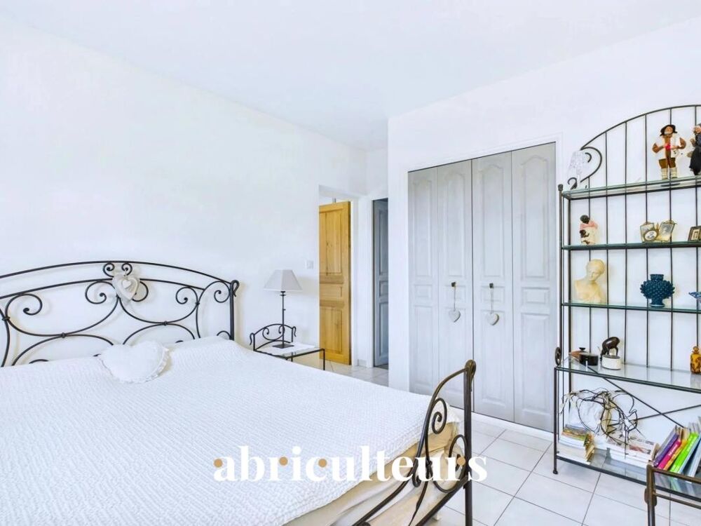 à vendre  Maison Cheval-Blanc (84460)