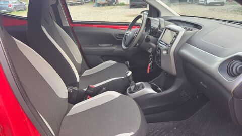 Aygo II 1.0 VVT-I 69 X-Cite - 4 places 2015 occasion 38200 Vienne