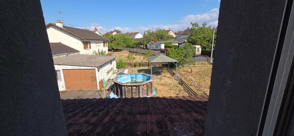 CHARMANTE Maison mitoyenne avec piscine