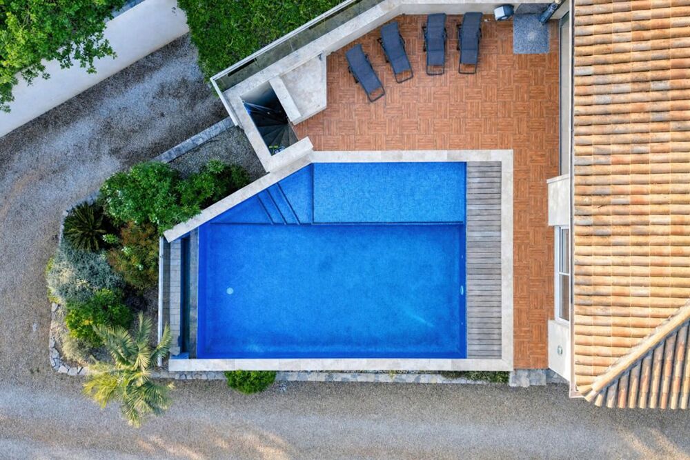 à vendre  Propriété/château Saint-Maximin-la-Sainte-Baume (83470)
