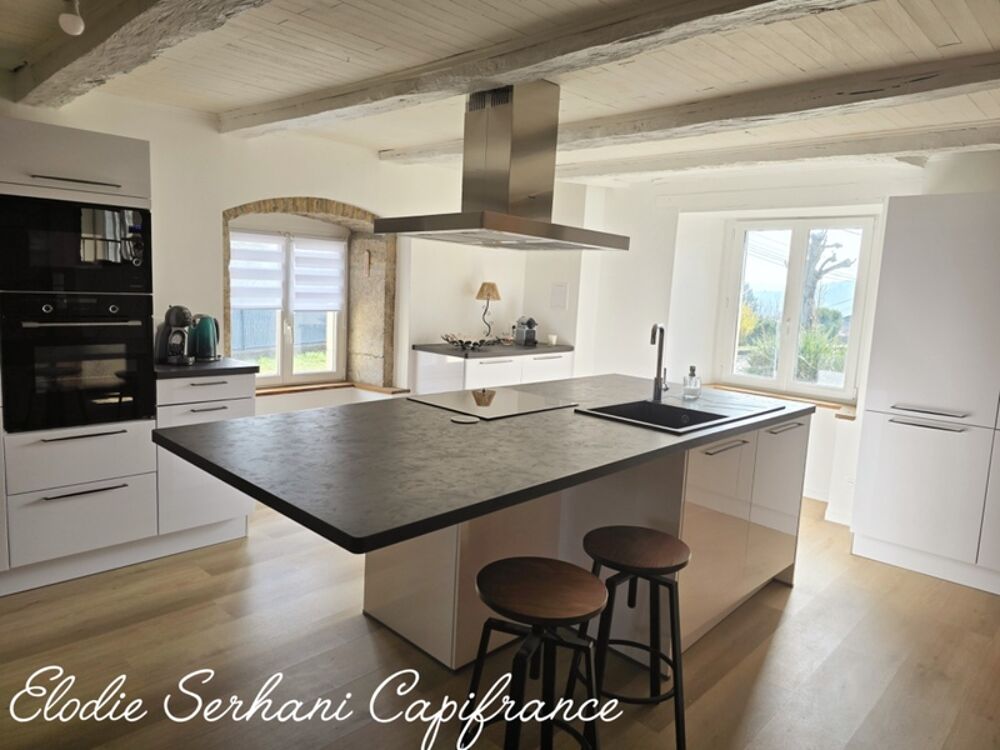 Vente Maison Maison de caract�re T6 d'environ 180m2 + 166m2 de grange � Montenois Montenois