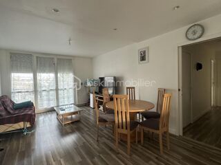  Appartement � vendre 5 pi�ces 83 m�