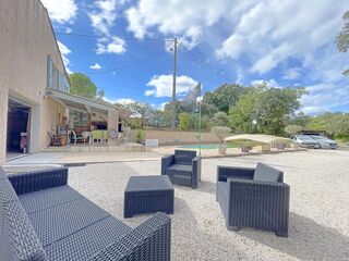  Villa  vendre 6 pices 160 m