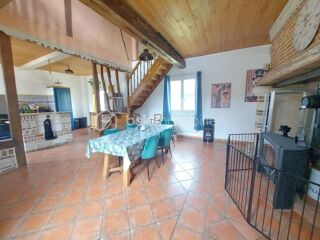  Propri�t�/ch�teau � vendre 7 pi�ces 217 m�