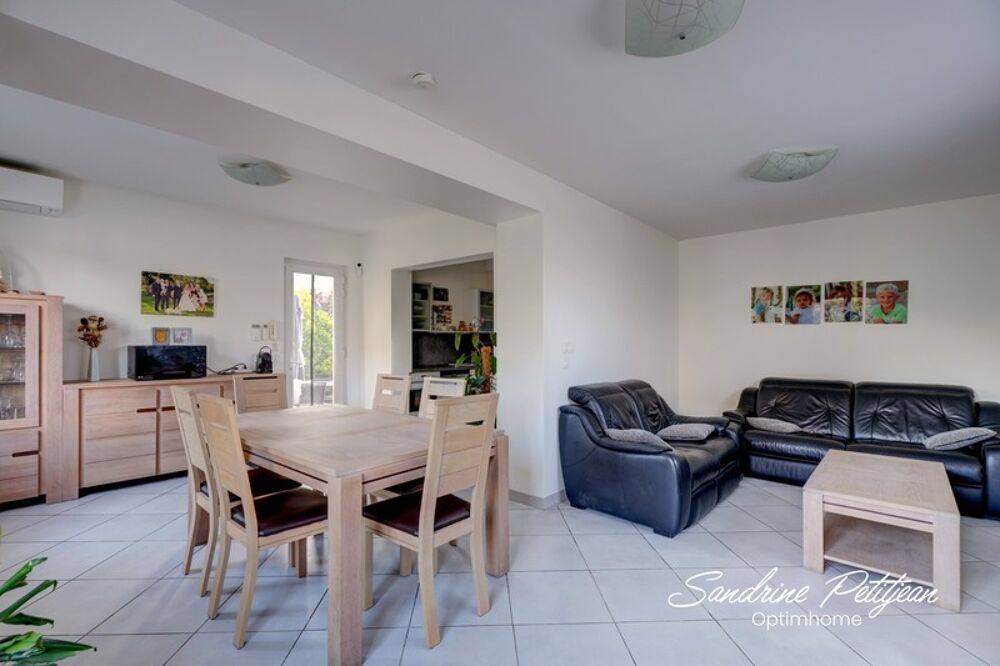 Maison à vendre 94 m² - 5 pièces - parcelle 469 m² - Vaulx en Velin Secteur Rize