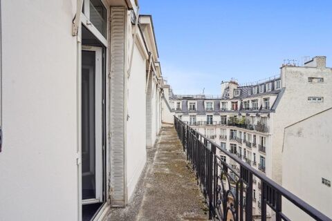   Avenue Hoche STANDING 
