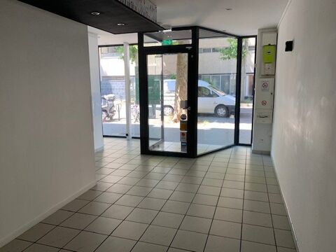   A VENDRE - LOCAL COMMERCIAL 