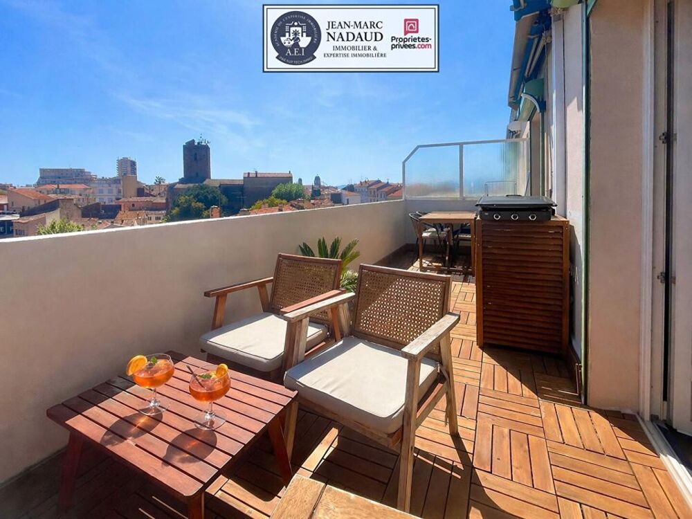 Appartement T3 centre-ville, entièrement rénové, dernier étage traversant, vue dégagée