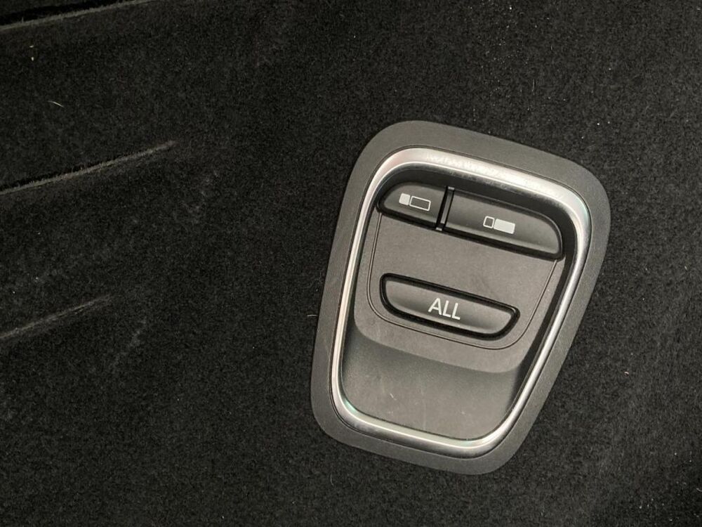 Grand scenic IV 1.7 Blue dCi 150 CH EDC - INITIALE PARIS SUIVI RENAULT EXCLU 2020 occasion 14650 Carpiquet