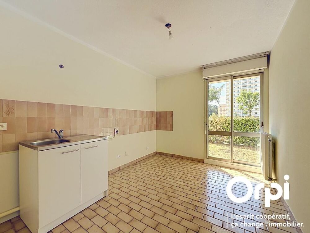 Vente Appartement Villeurbanne, à Vendre, T3 en rez-de-jardin Villeurbanne