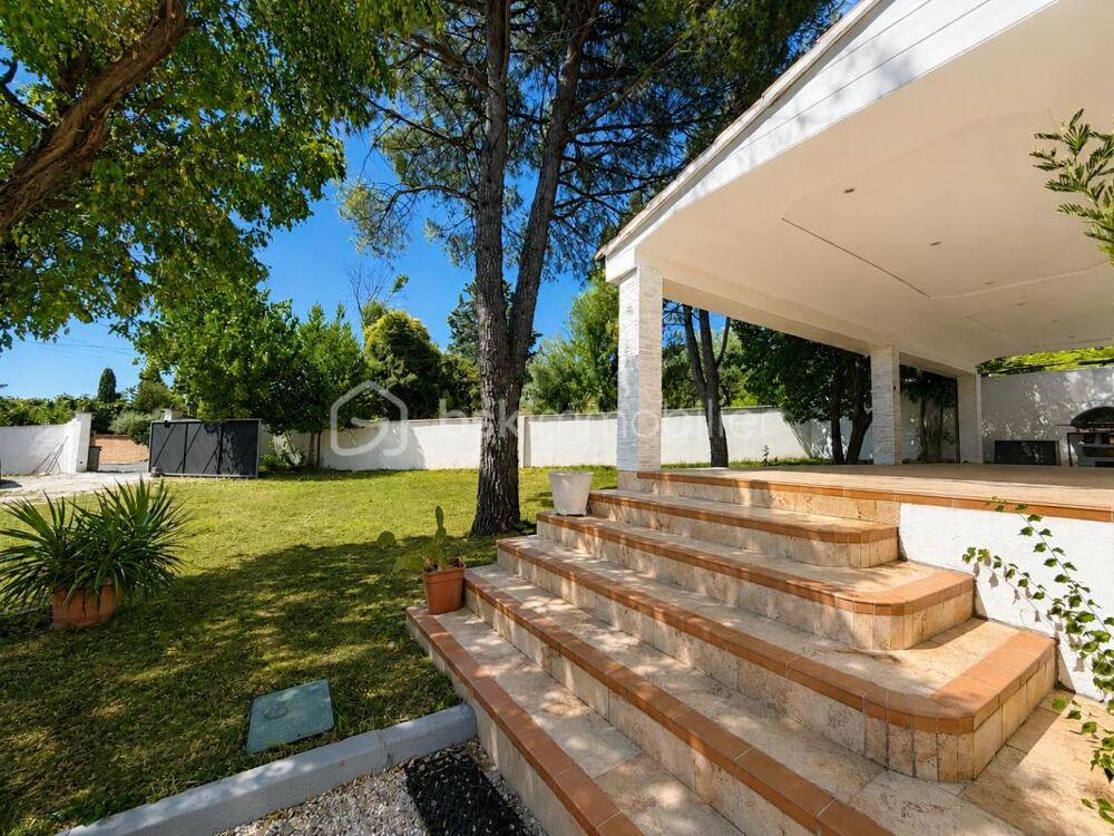 Maison contemporaine de plain-pied avec dépendance  134 m²  Terrain 685 m²  Saint-Christol-lez-Alès (Montèze)