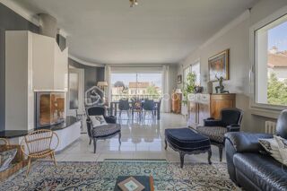  Villa � vendre 6 pi�ces 230 m�