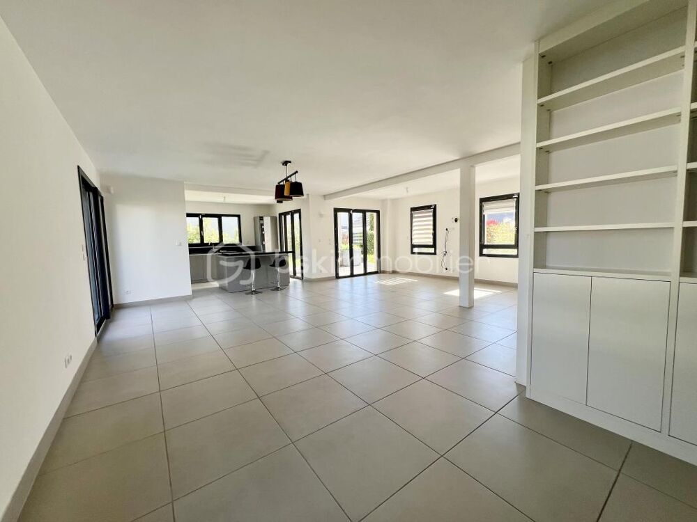 Bezannes Maison indépendante et récente de 153 m2 type 6 avec jardin