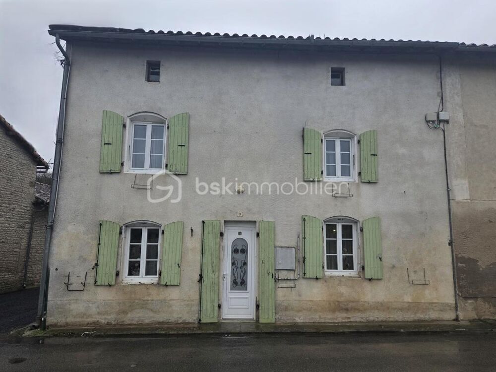 Maison de village rénovée  Volumes généreux et aucun travaux à prévoir