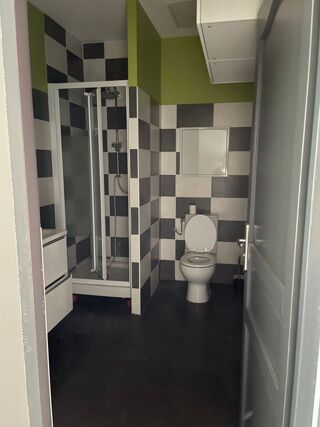  Appartement à louer 2 pièces 45 m²
