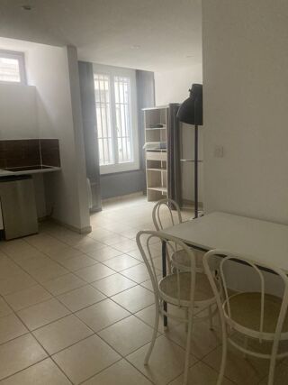 Appartement à louer 1 pièce 30 m²