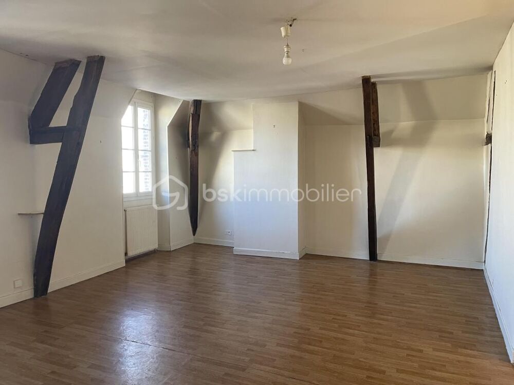 Vente Immeuble IMMEUBLE COMPOSÉ DE 3 APPARTEMENTS AVEC UNE TRÈS BELLE RENTABILITÉ LOCATIVE DE PLUS DE 12% ! Villeneuve sur yonne